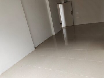 Room in  Office Space at Makarba – for Rent