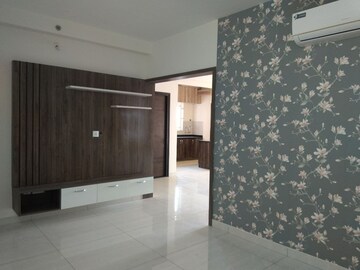 Room in 3 BHK Apartment at Jayabheri The Summit, Narsingi – for Rent