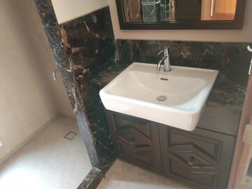  4 BHK Builder Floor at Hauz Khas – for Rent