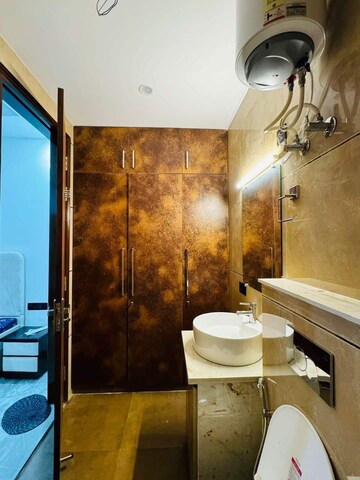 Furnished Amenities in 3 BHK Independent House at Empire Floors, Sector 57 – for Rent