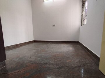 Room in 2 BHK Builder Floor at Yashas Nilaya, Hsr Layout Sector 2 – for Rent