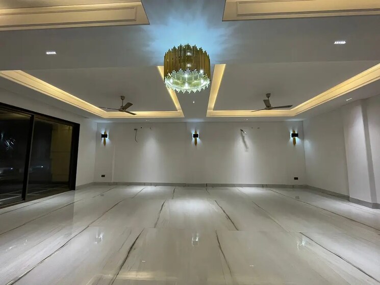 Room, sector 43 4 Bedroom 2500 Sq.Ft. Builder Floor In Sector 43 Faridabad 8336197