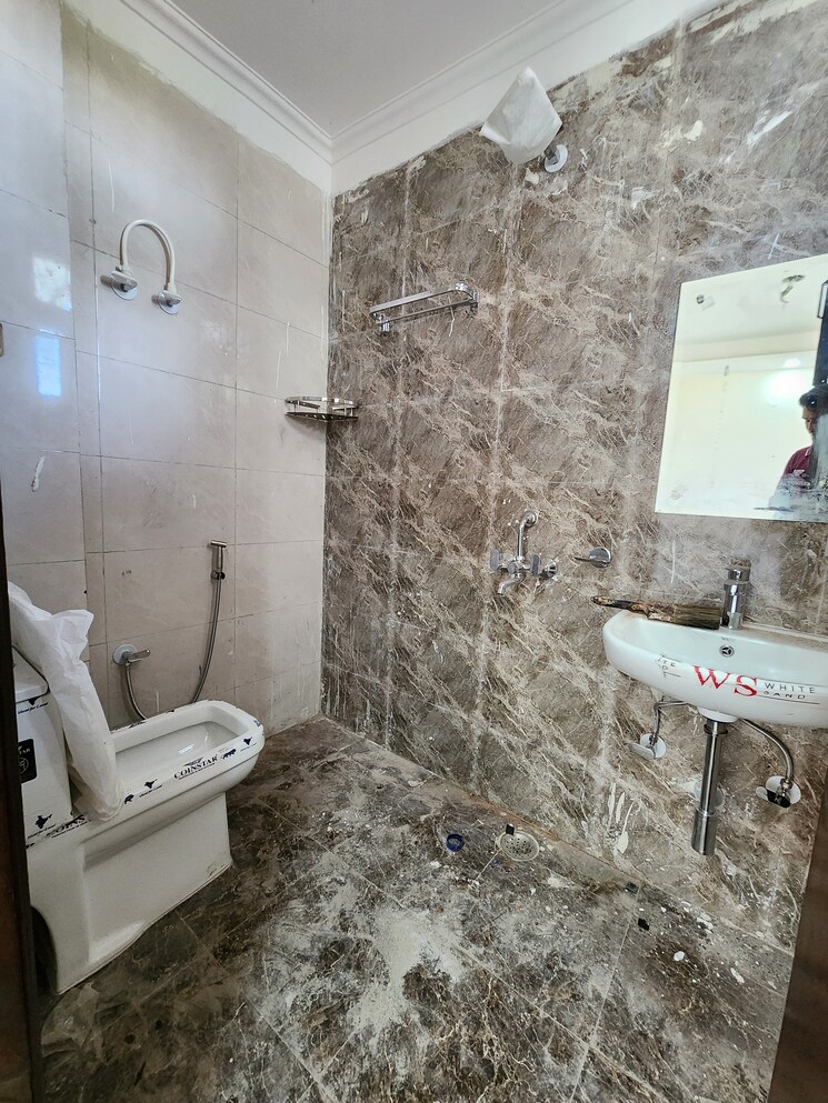 Attached Bathroom, chattarpur 2 Bedroom 650 Sq.Ft. Builder Floor In Chattarpur Delhi 8336218