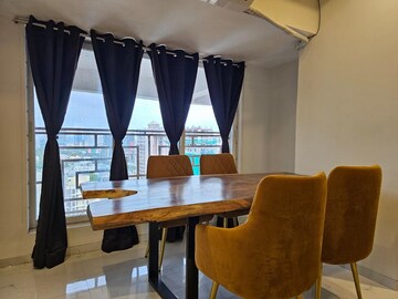 Gym in 3 BHK Apartment at Khar West – for Rent