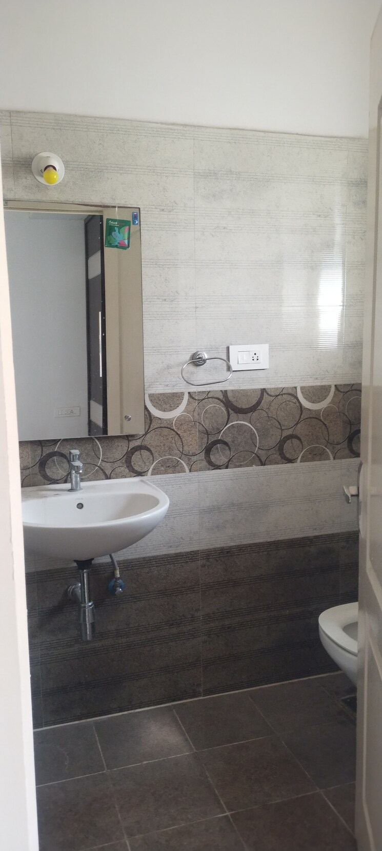 Bathroom, pavani-laxmi-nivas 3 Bedroom 1900 Sq.Ft. Apartment In Madhapur Hyderabad 8336281