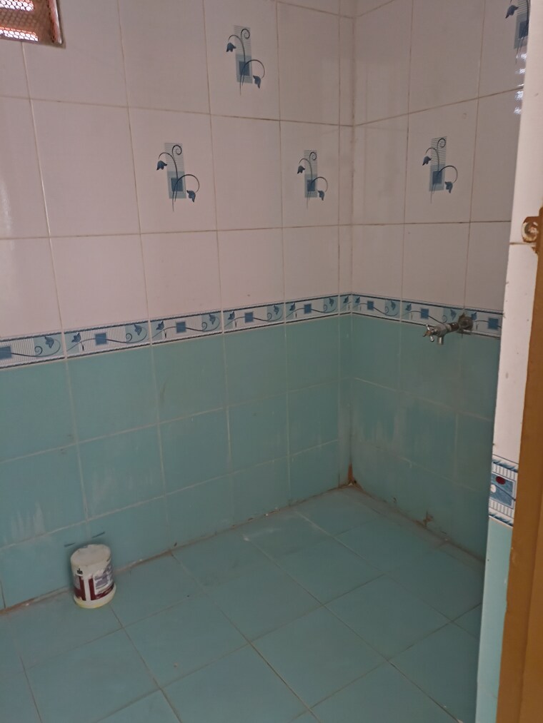 Bathroom, rander road 3 Bedroom 1500 Sq.Ft. Villa In Rander Road Surat 8336327