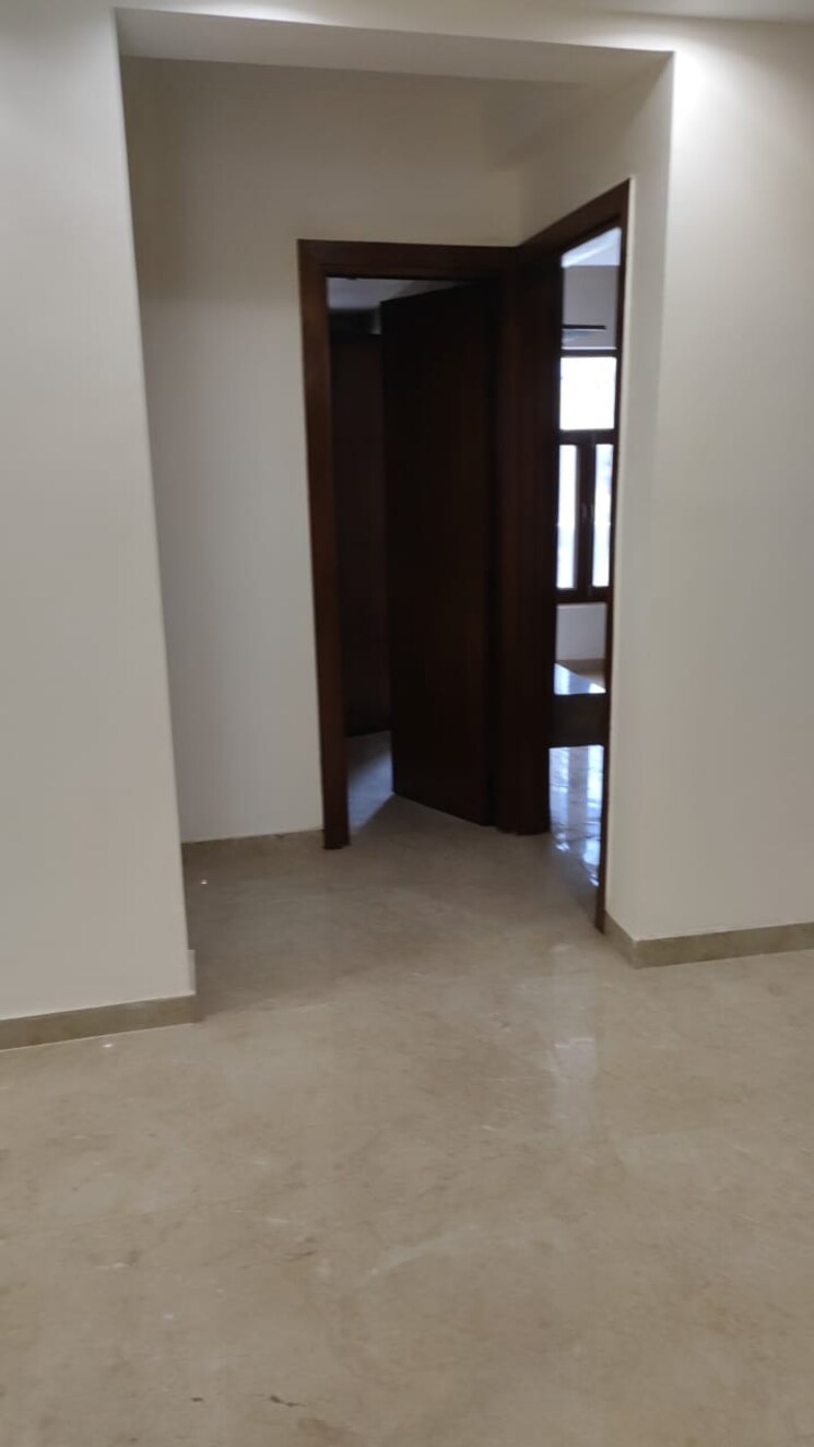 Room, sector 43 3 Bedroom 1900 Sq.Ft. Builder Floor In Sector 43 Faridabad 8336326