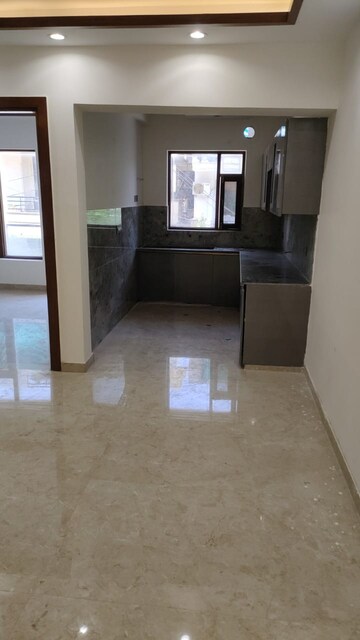 Kitchen in 3 BHK Builder Floor at Sector 43 – for Sale