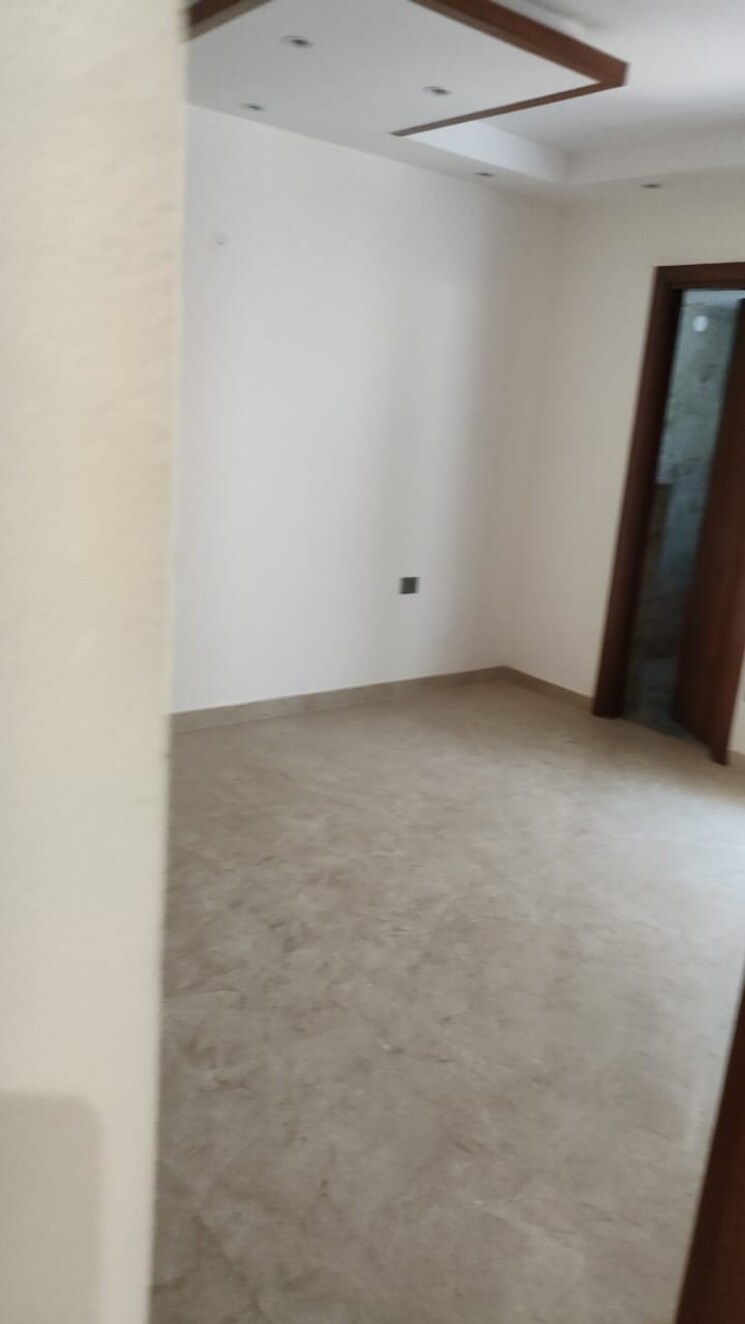 Room, sector 43 3 Bedroom 1900 Sq.Ft. Builder Floor In Sector 43 Faridabad 8336326