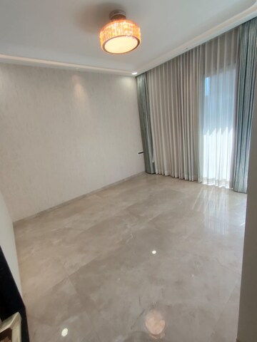 Room in 3 BHK Apartment at Buildwick Golden Valley, Mundhwa – for Sale