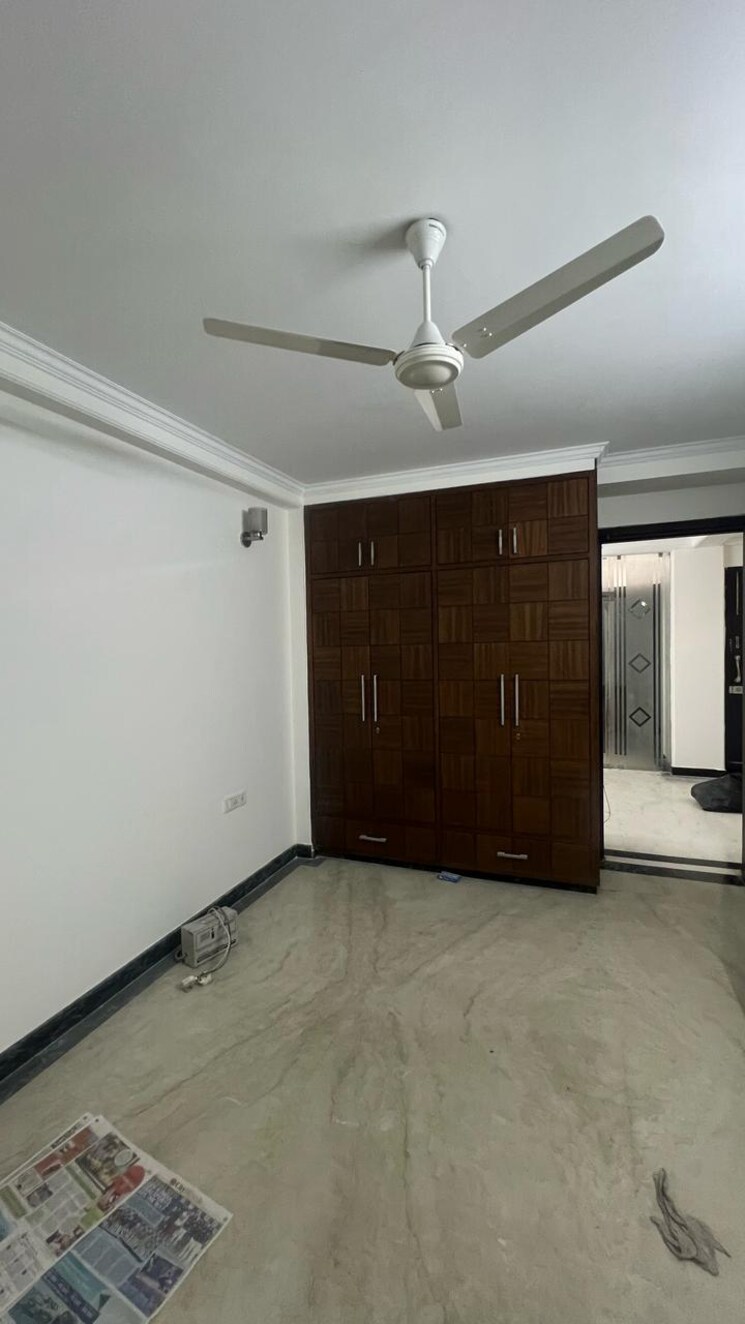 Room, greater kailash i 3 Bedroom 1800 Sq.Ft. Builder Floor In Greater Kailash I Delhi 8336351