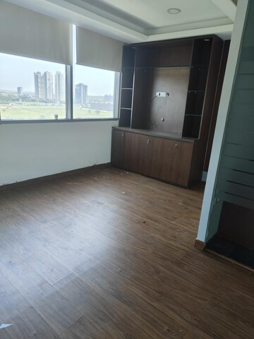 Room in  Office Space at Emaar MGF Digital Greens, Sector 61 – for Rent