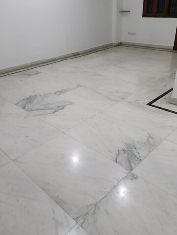 Room in 3 BHK Independent House at Sector 56 – for Rent