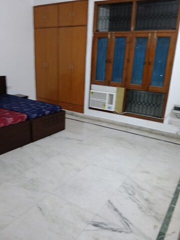 Room in 3 BHK Independent House at Sector 56 – for Rent