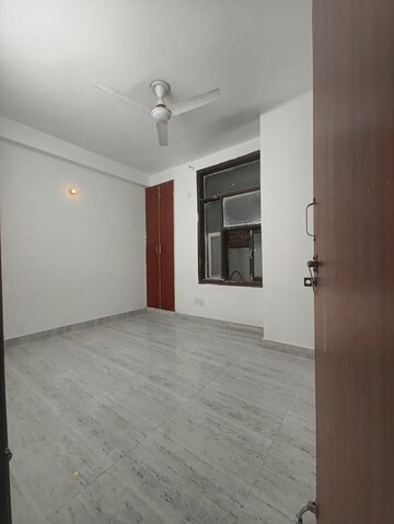 1 BHK Builder Floor For Rent in Saket