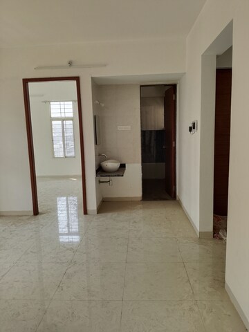 Room in 2 BHK Apartment at Kwality Vrindavan Heights Phase 2, Hadapsar – for Rent