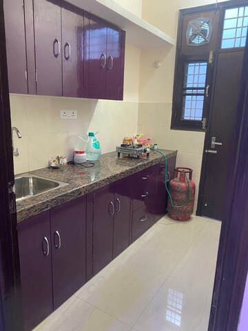 Kitchen in 2 BHK Apartment at Gomti Nagar – for Rent