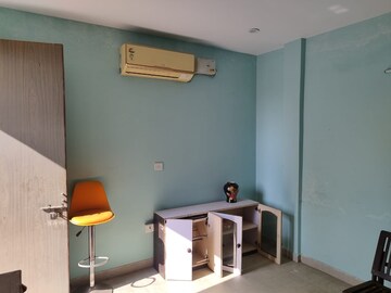 Furnished Amenities in 1 RK Builder Floor at Sector 26 – for Rent