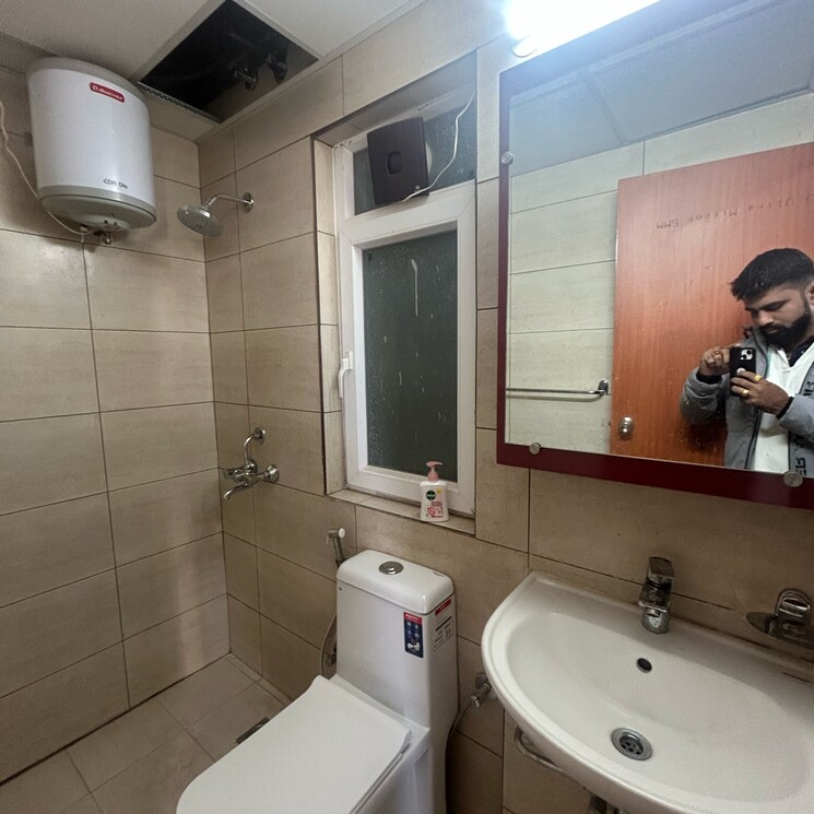 Attached Bathroom, tata-eureka-park 2 Bedroom 1100 Sq.Ft. Apartment In Sector 150 Noida 8336678