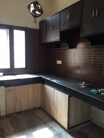 Kitchen in 2 BHK Builder Floor at Sector 28 – for Rent