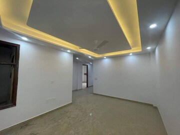 Room in 2 BHK Apartment at Saket – for Rent