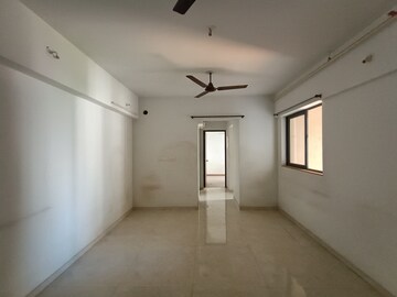 Room in 1 BHK Apartment at Lodha Palava City Lakeshore Greens, Dombivli East – for Rent