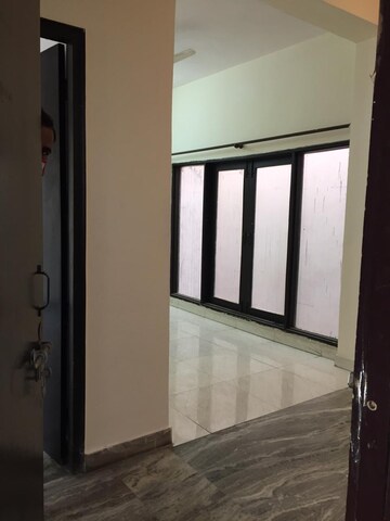 Room in 2 BHK Builder Floor at Builder Floor, Sector 28 – for Rent