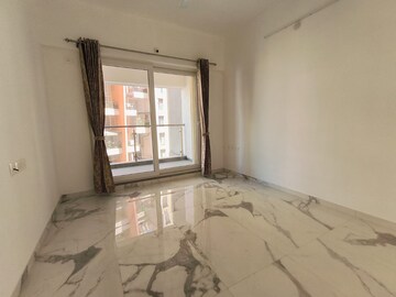 Room in 3 BHK Apartment at Pride Platinum, Baner – for Rent