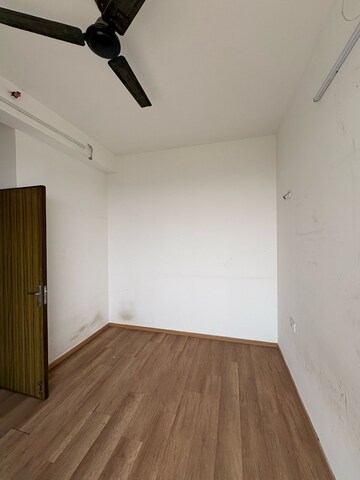 Room in 1 BHK Apartment at Bhairaav Goldcrest Residency, Ghansoli – for Rent