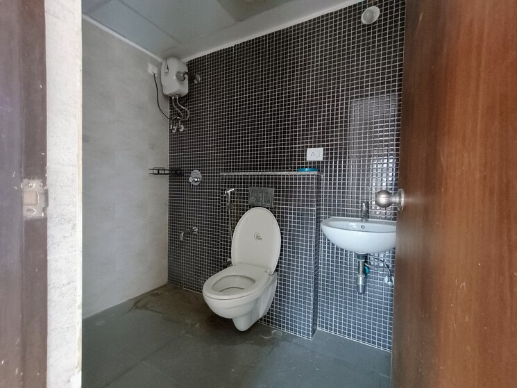 Bathroom, lodha-palava-city-lakeshore-greens 2 Bedroom 717 Sq.Ft. Apartment In Dombivli East Thane 8336928