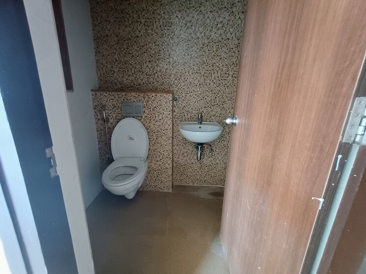 Bathroom, lodha-palava-city-lakeshore-greens 2 Bedroom 717 Sq.Ft. Apartment In Dombivli East Thane 8336928