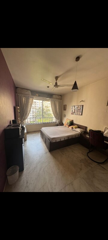 Living Room in 3.5 BHK Apartment at Kalpataru Regency I II, Kalyani Nagar – for Rent