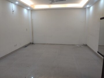 Room in 3 BHK Builder Floor at Lajpat Nagar Iii – for Sale
