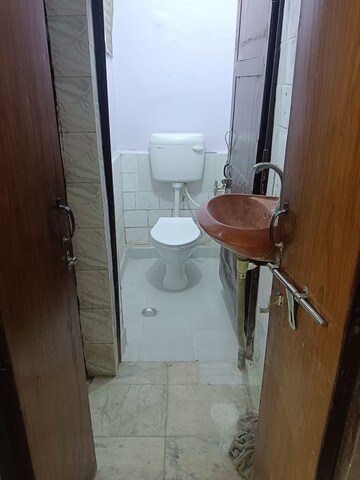 Bathroom in 2 BHK Apartment at Dilshad Garden – for Rent