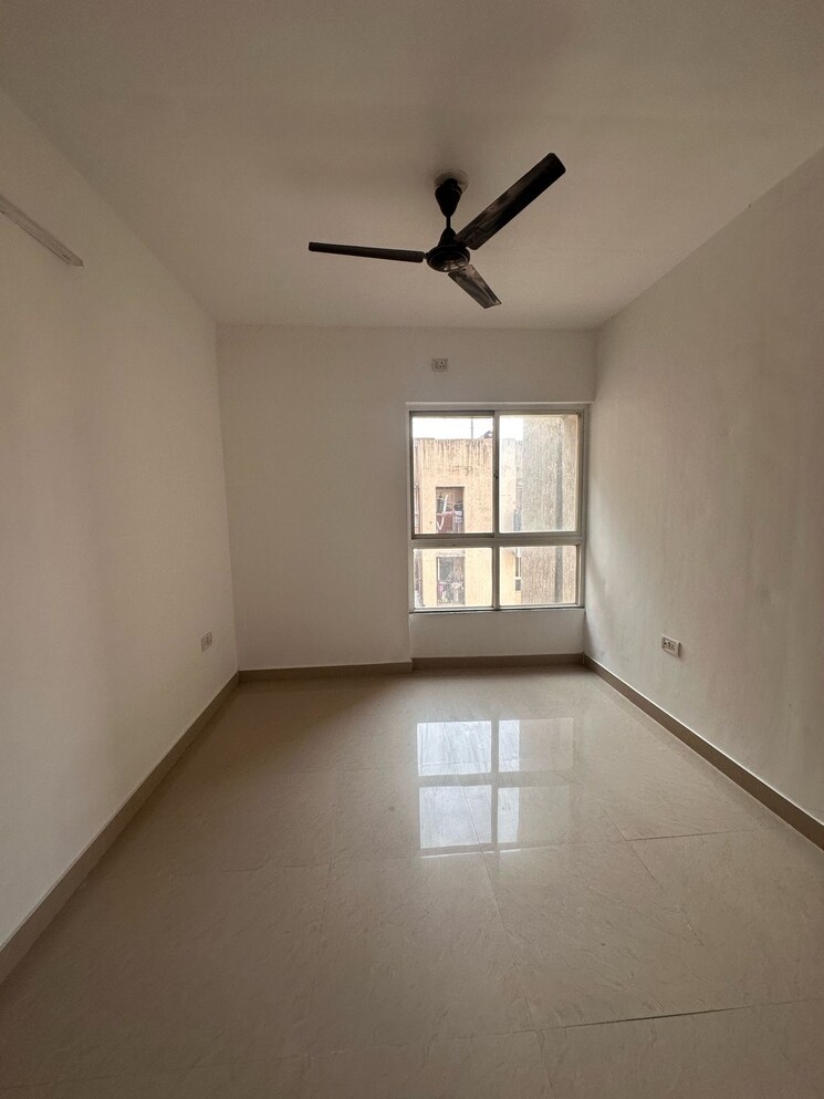 Room, db-realty-orchid-ozone 1 Bedroom 420 Sq.Ft. Apartment In Dahisar East Mumbai 8337314