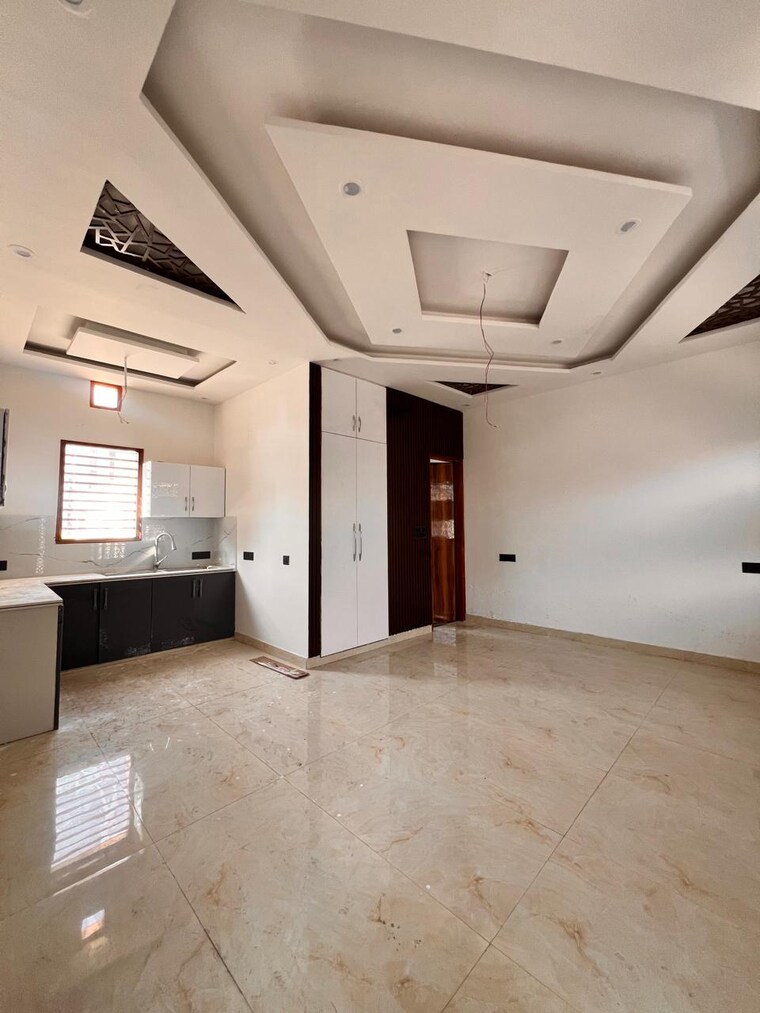 Living Room, kharar road 4 Bedroom 200 Sq.Yd. Independent House In Kharar Road Mohali 8337392