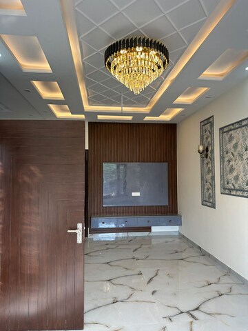 Room in 3 BHK Independent House at Kharar Road – for Sale