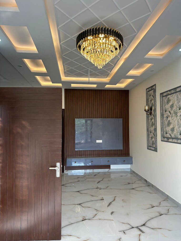 Room, kharar road 3 Bedroom 140 Sq.Yd. Independent House In Kharar Road Mohali 8337509
