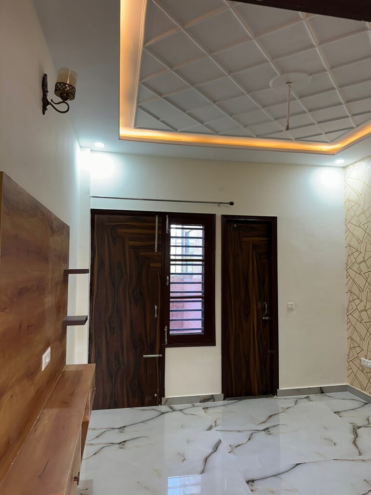 Room, kharar road 3 Bedroom 140 Sq.Yd. Independent House In Kharar Road Mohali 8337509