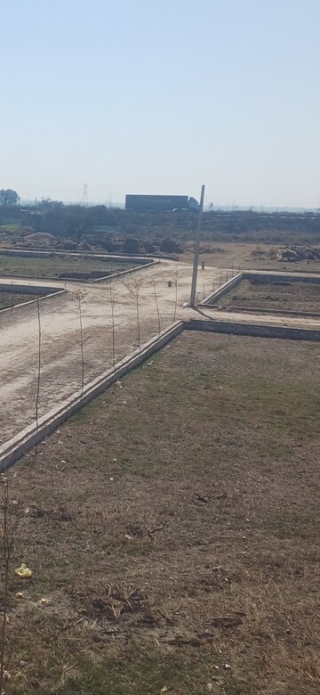  Plot For Sale in Jewar