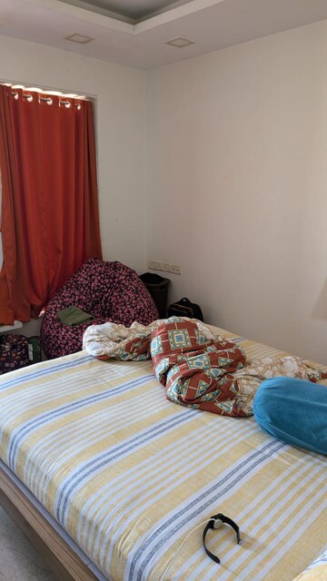 Bedroom in 3 BHK Apartment at Kukreja Golf Scappe, Chembur – for Rent