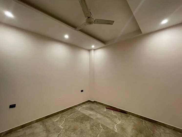 Room, sector 43 4 Bedroom 2000 Sq.Ft. Builder Floor In Sector 43 Faridabad 8337694