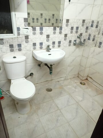 Bathroom in 2.5 BHK Apartment at Exotica Dreamville, Sector 16c Greater Noida – for Rent