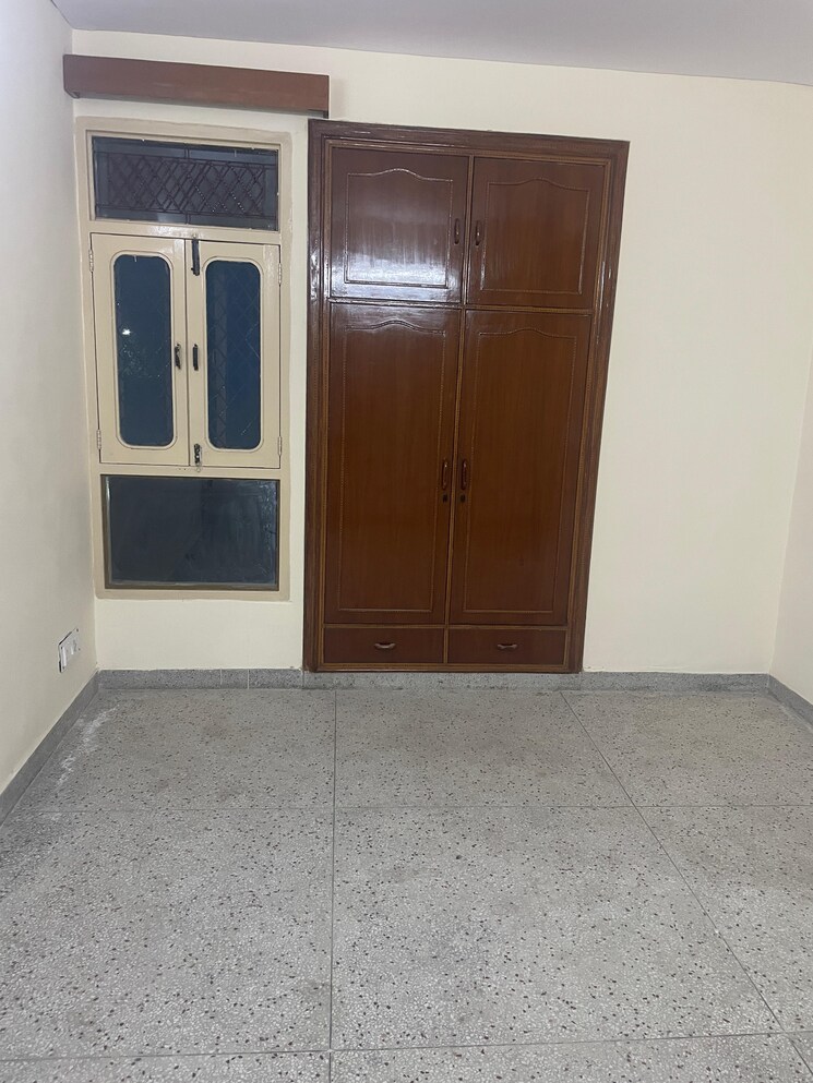 Room, sector 45 3 Bedroom 1265 Sq.Ft. Apartment In Sector 45 Faridabad 8337874