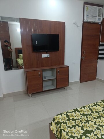 Bedroom in 1 RK Apartment at Genex Apartments, Dlf City Phase 3 – for Rent