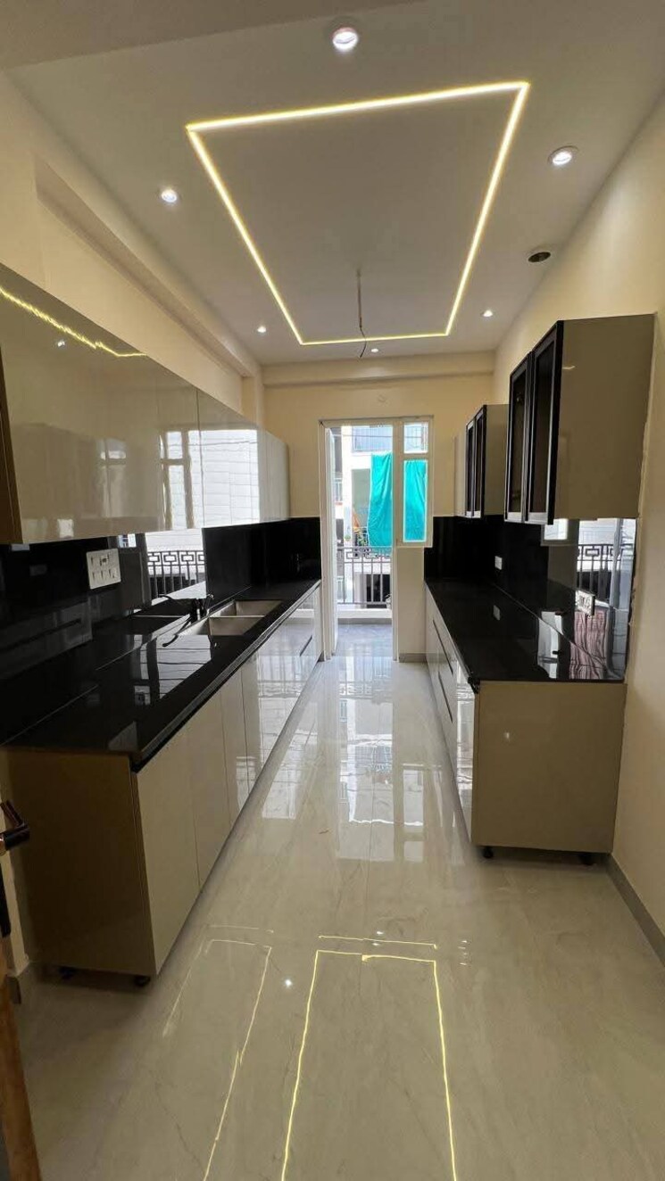 Kitchen, peer mucchalla 3 Bedroom 1300 Sq.Ft. Builder Floor In Peer Mucchalla Zirakpur 8338236