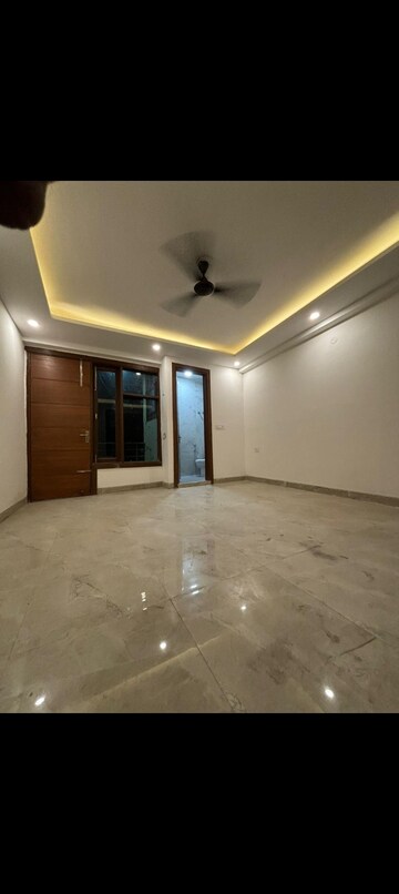 1 BHK Builder Floor For Rent in Saket