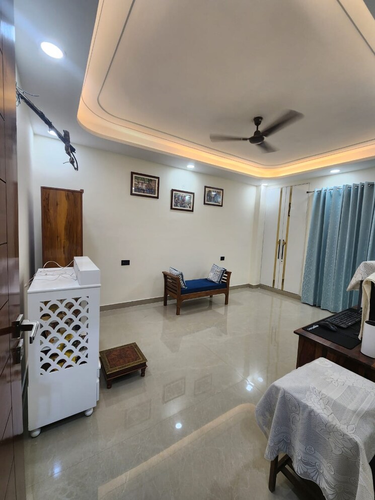 Living Room, sector 43 4 Bedroom 280 Sq.Ft. Builder Floor In Sector 43 Faridabad 8338295