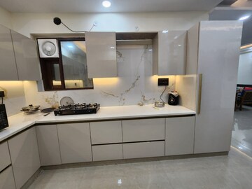 Kitchen in 4 BHK Builder Floor at Sector 43 – for Sale
