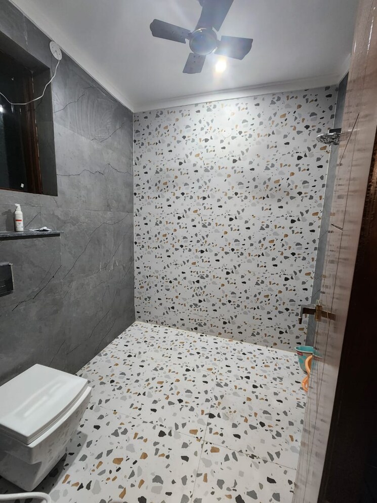 Bathroom, sector 43 4 Bedroom 280 Sq.Ft. Builder Floor In Sector 43 Faridabad 8338295